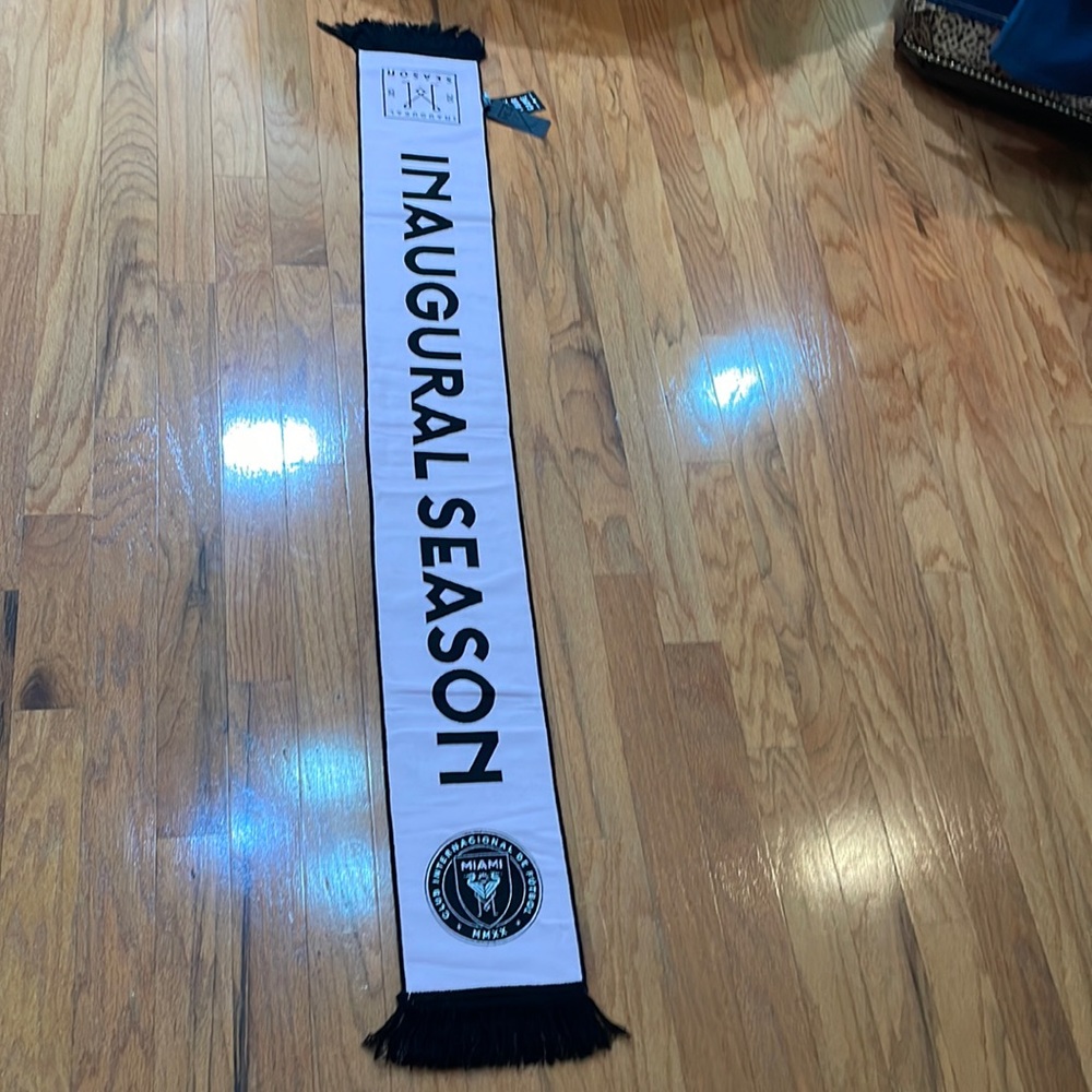 Major League Soccer Scarf Miami Black Pink 2020 Season NWT - Picture 1 of 8